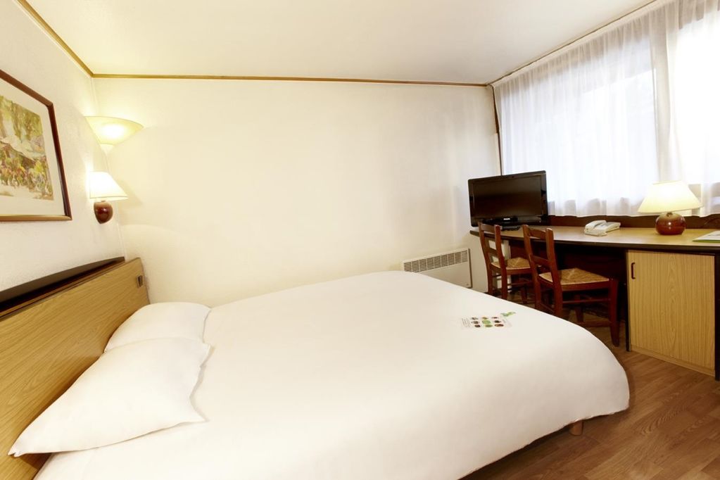 Campanile Nantes ~ Reze Aeroport Hotel Phòng bức ảnh